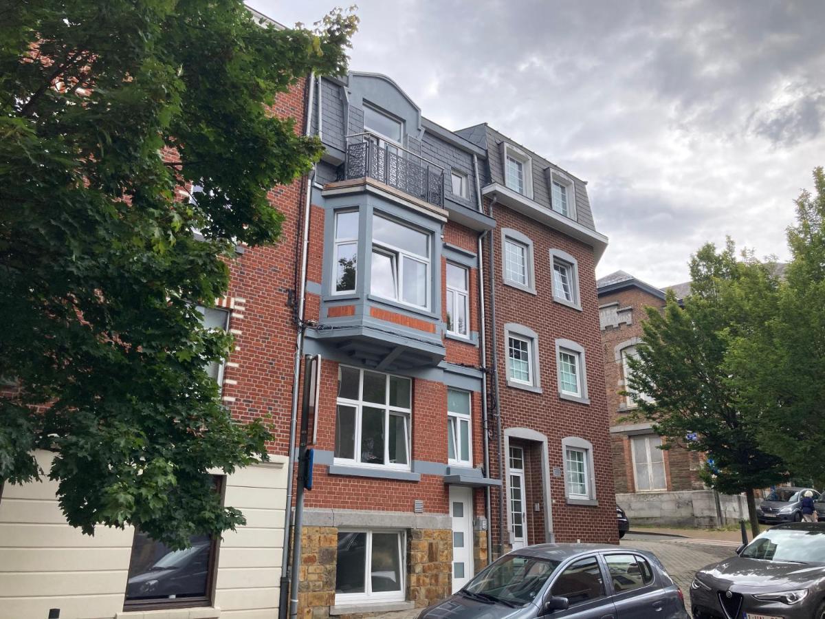 Les Duplex De La Place Des Ecoles Spa Eksteriør billede