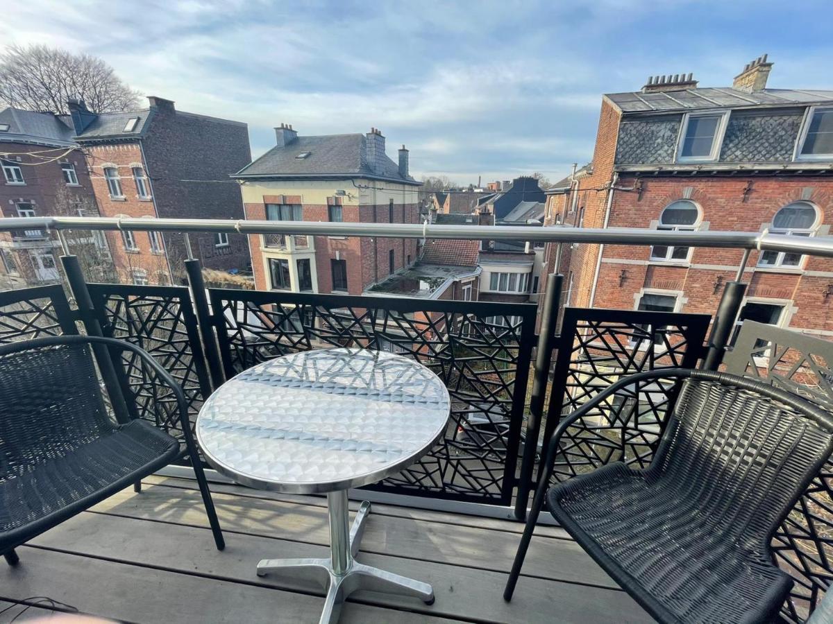 Les Duplex De La Place Des Ecoles Spa Eksteriør billede